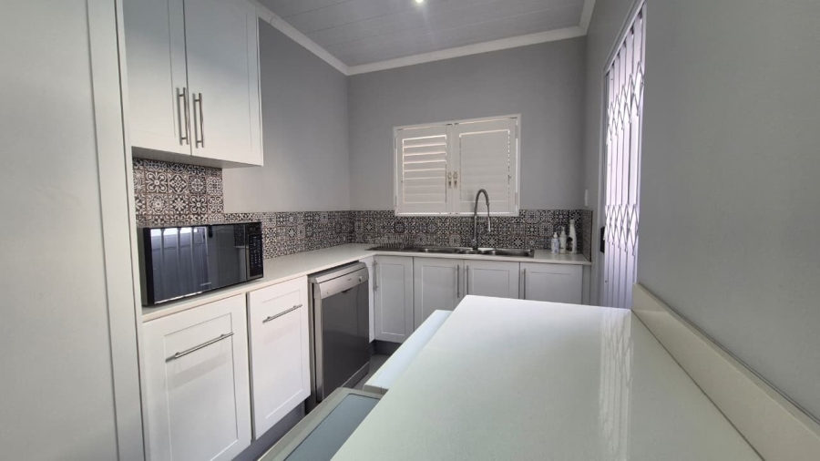 4 Bedroom Property for Sale in Myburgh Park Western Cape